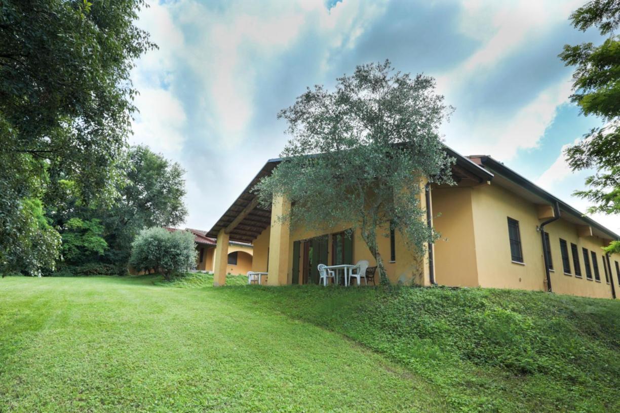 Agriturismo Case In Collina Volta Mantovana Buitenkant foto