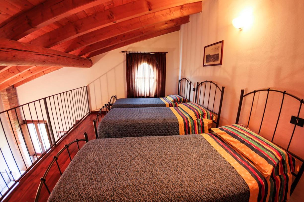 Agriturismo Case In Collina Volta Mantovana Buitenkant foto